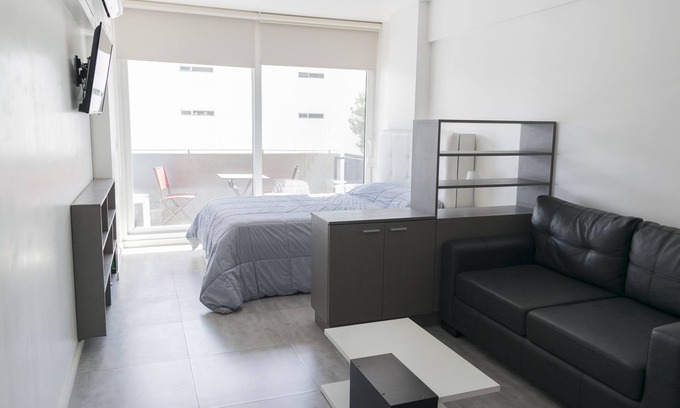 Palermo Wohnung | Studio mit Balkon, Pool, Wäscherei und kostenlosem WLAN in Palermo Hollywood