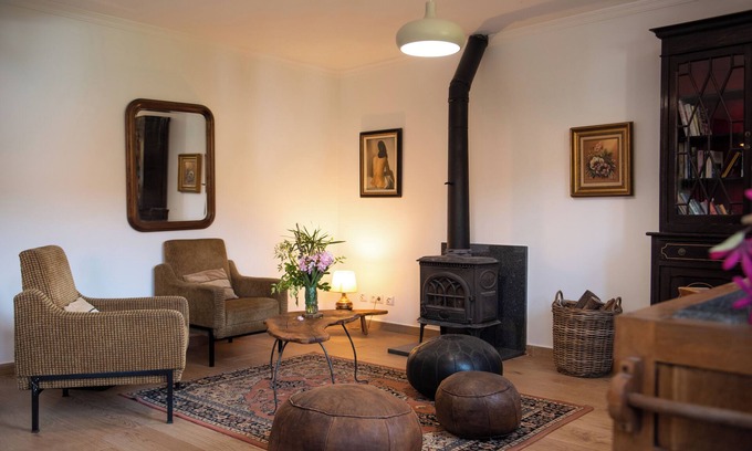 Vila do Mato Haus | Stunning 10 bedroom quinta, sleeps 20 escape to nature for the perfect getaway.