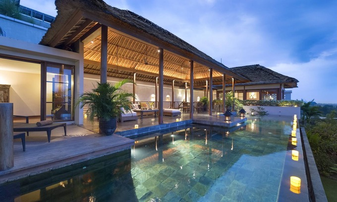 Bukit Villa | Atemberaubende 5-Schlafzimmer-Villa mit Meerblick in Jimbaran '