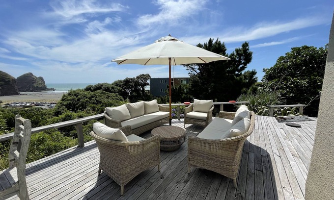 Piha Haus | Atemberaubendes Strandhaus mit herrlichem Meerblick