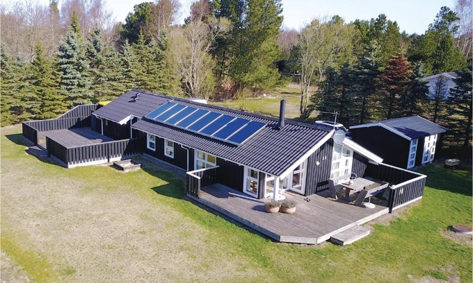 Jerup Haus | Stunning Home In Jerup With 3 Bedrooms, Wifi And Private Swimming Pool