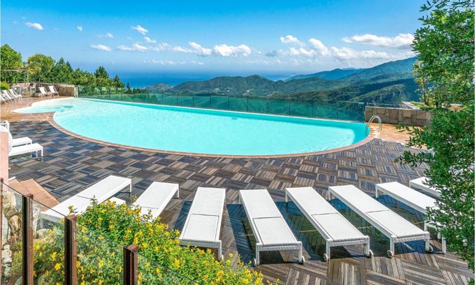 Magliolo Haus | Stunning Home In Magliolo