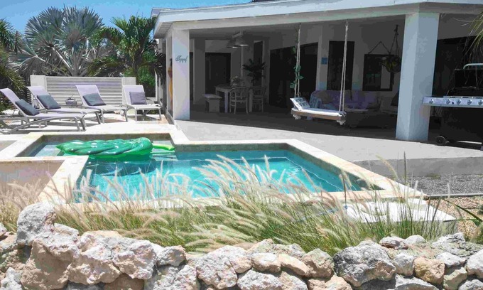 Noord Villa | A Stunning Villa with Every Modern Convenience - private pool with amazing view!