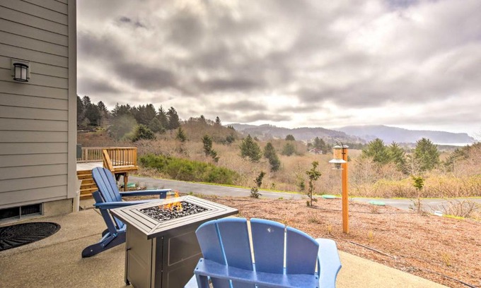 Neskowin Haus | Stunning Neskowin Gem View of Cascade Head!
