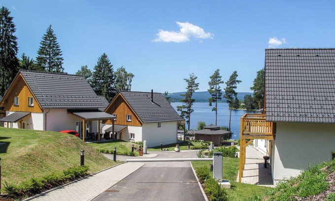 Lojzova Paseka Haus | Schönes alleinstehendes Ferienhaus mit TV, Terrasse, Haustiere erlaubt und Parkplatz