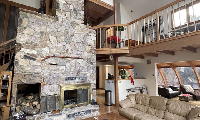 Manchester Haus | Stunning private Maine lakefront home with hot tub.