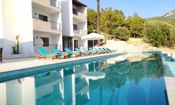 Islamlar Villa | Stunning Turquoise Retreat with 25m infinity pool and Yoga/Activity Studio