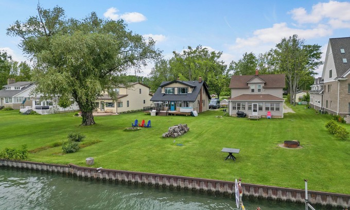 Pearl Beach Haus | Stunning views at St Clair Blues, Hot Tub, Kayak