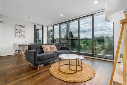 Phillip Wohnung | Stylish 2BR Apt 5 mins to Canberra Hospital - Hosted by Canstay