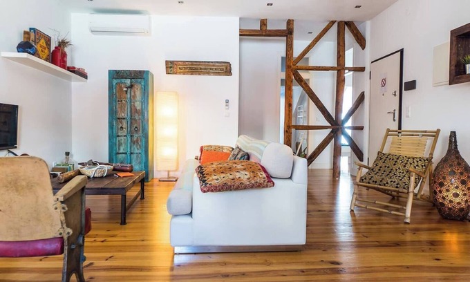 Sao Jose Wohnung | Stylish 2BR Loft w/ Views Av. Liberdade & Metro