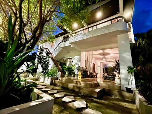 Belama Phase 3 Wohnung | Stylish Apartments - 10 Minutes to Airport & Water Taxi, close to Best Western