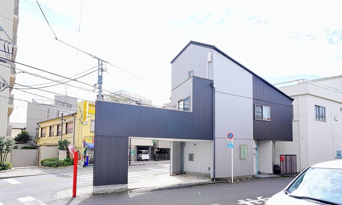 Kunitachi Haus | Stylish designer residence in Kunitachi City, a school town with beautiful townscape and rich nature.