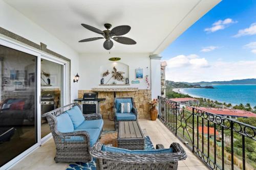 Playa Flamingo Wohnung | Stylish Flamingo Condo with Ocean Views, Renovated Kitchen & Walkable Beach Access