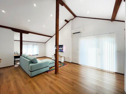 Ardino Wohnung | Stylish loft studio with great view to Ardino
