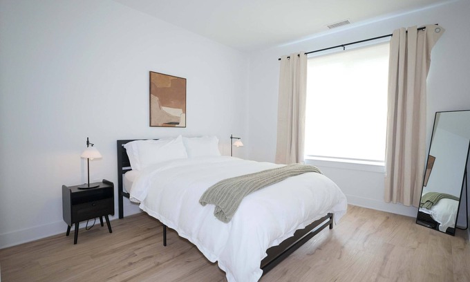 Stamford Wohnung | Stylish Luxe 1BR - Easy Access to NYC