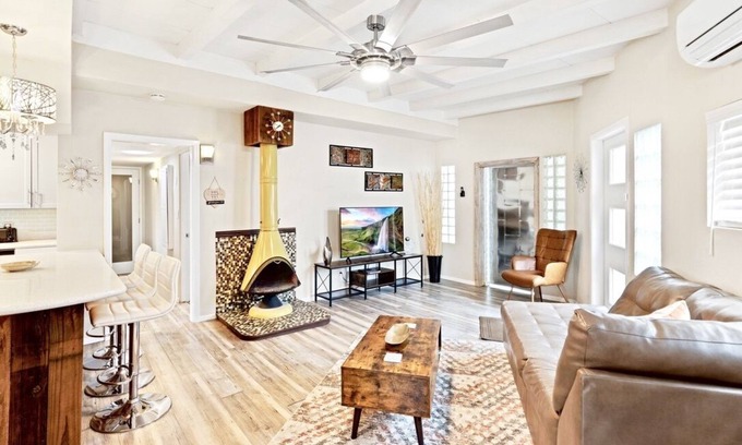 Chino Canyon Wohnung | Stylish & Modern Palm Springs Getaway by Downtown!