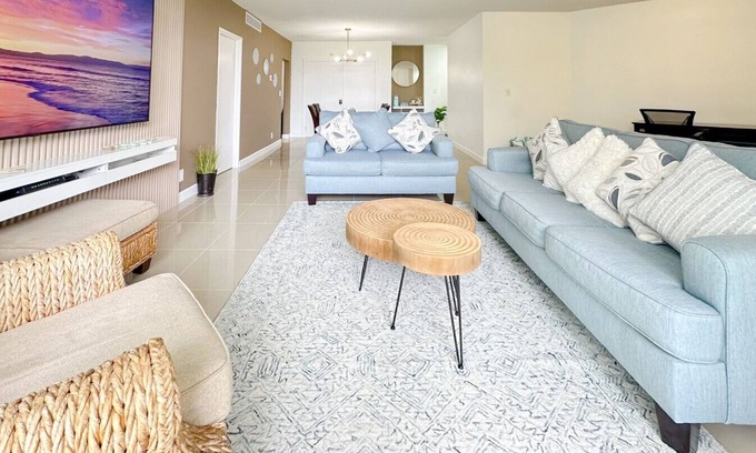 Hollywood South Central Beach Eigentumswohnung | Stylish Stay Sea Glimpse