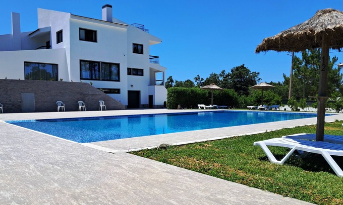 Castelo Haus | Suíte c/ wc privado, sala e terraço na Casa das Vinhas em Sesimbra