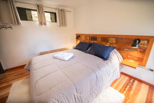 Recanto Araucaria Haus | Suíte jasmim vermelho