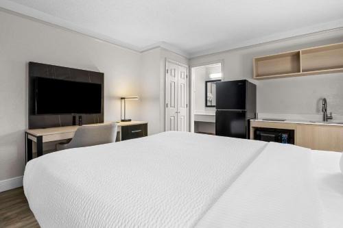 Slidell Hotel | Suburban Studios Slidell I-10