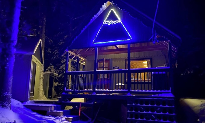 Carrabassett Valley Kabine | Sugarloaf camp - ski/ outdoors rustic retreat
