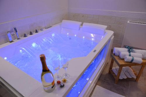 Fasano Wohnung | Suite Laurel SPA con idromassaggio