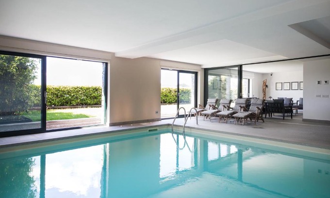 Como Wohnung | SUITE & POOL-Como House-160 mt-Private Indoor Swimming Pool, heated all year-Private Covered Parking-Private Garden and terrace-Fully equipped Kitchen