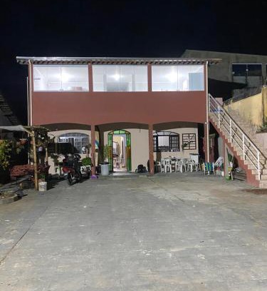 Indaia Haus | Suite1 a 3 quadras da praia