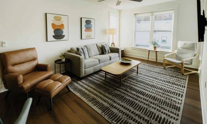 Dalton Wohnung | Suites on Main - Unit 2