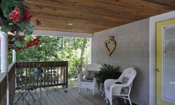 Otter Creek Hütte | Summerwood Cottage Romantischer und vielseitiger Kurzurlaub