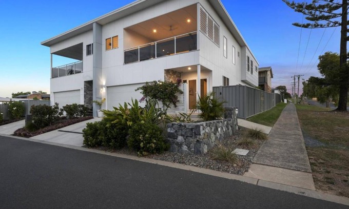 Woolgoolga Haus | Sun Crest