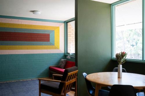 Campbell Wohnung | Sun filled 1BR APT 2 mins to Legacy Park - Hosted by Canstay