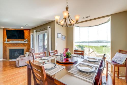 North Shore Wohnung | Sun-Filled Condo with Smith Mountain Lake Views