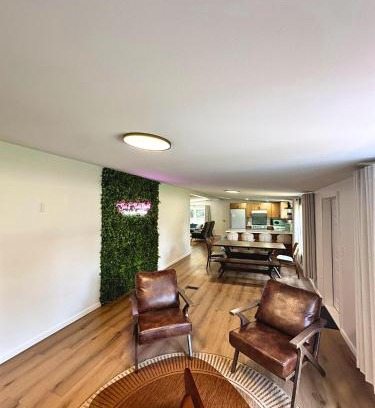 Port Austin Hotel | Sun & Sand Resort