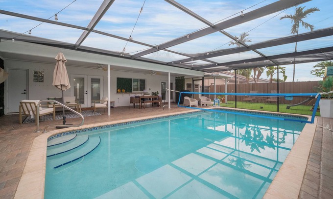Sunrise Haus | Sun-Soaked FLL Getaway Pool BBQ Near Beaches