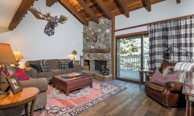 Sun Valley Haus | Sun Valley Resort amenities! End-Unit Townhome