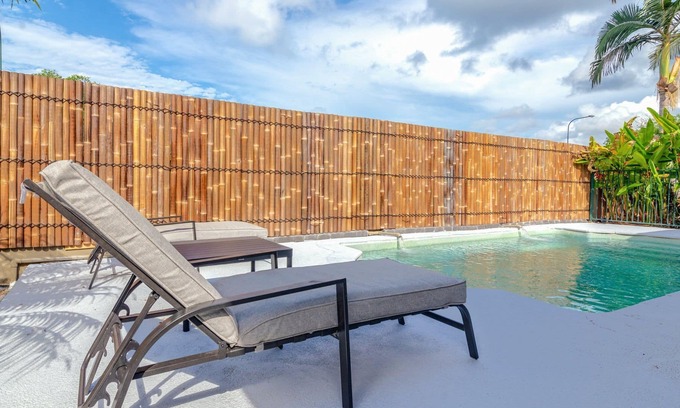 Craiglie Haus | Sunbird Port Douglas