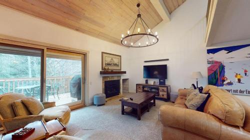 Elkhorn Village Haus | Sunburst Condo 2786