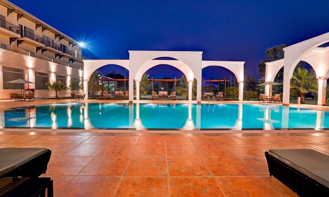 Bissar Akbarpur Wohnung | Sunday Resort Manesar