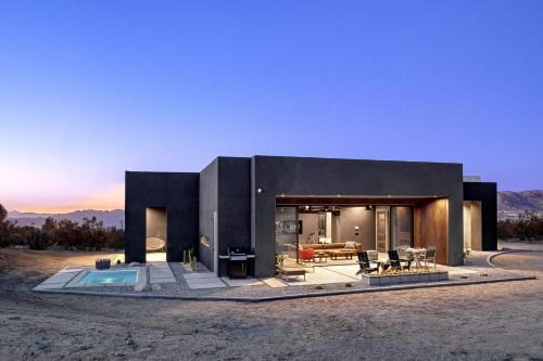 Panorama Heights Haus | Sundial by Fieldtrip Modern Luxury with Hot Tub Mountain Views
