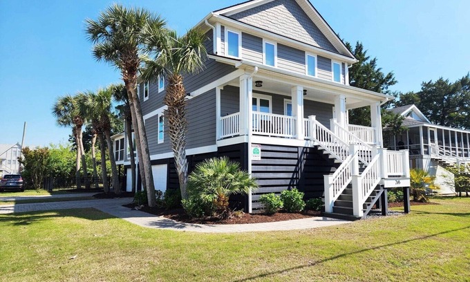 Litchfield by the Sea Haus | Sundial By The Beach - Spacious - Outdoor Living Spaces & Pet Friendly