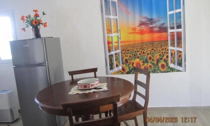 Evora Haus | Sunflower House