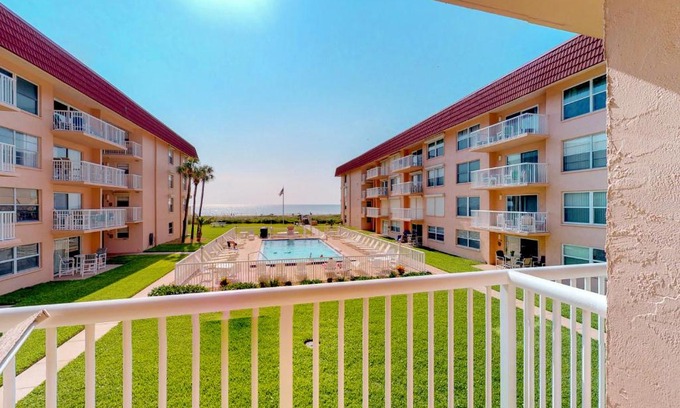 Cocoa Beach Haus | Sunflower