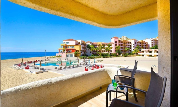 Centro Eigentumswohnung | Sunlit Oasis with Panoramic Ocean View at Terrasol