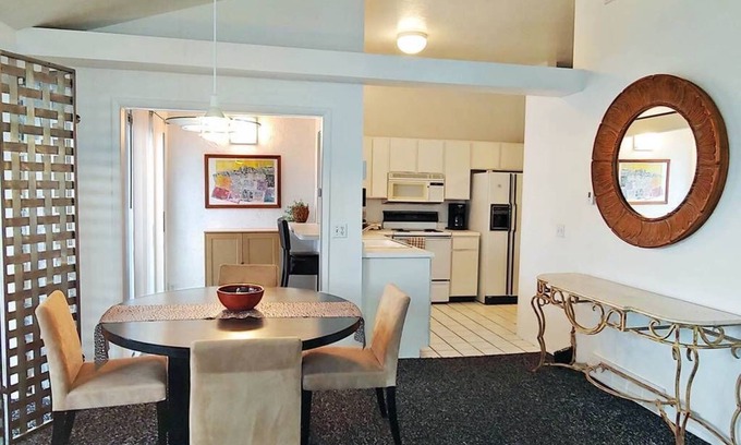 Millcreek Eigentumswohnung | SONNIG MIT BERGBLICK 2 SCHLAFZIMMER AN DER BASIS VON SCHLUCHTEN IN DER NÄHE VON 4 SKIGEBIETEN