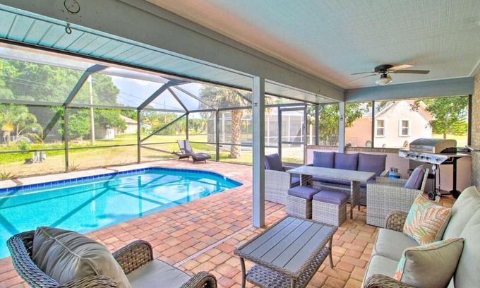 Sebastian Highlands Haus | Sunny Sebastian Home with Lanai about 6 Mi to Beach