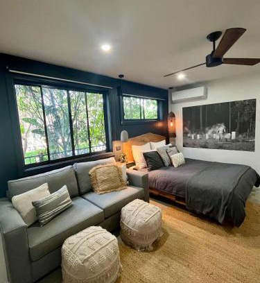 Port Macquarie Haus | Sunnyside Studio - Pet Friendly Luxury Escape