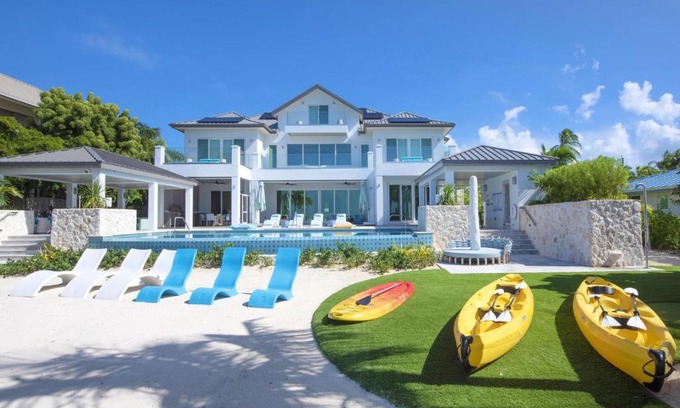 Rum Point Haus | SunRays Villa by Grand Cayman Villas & Condos