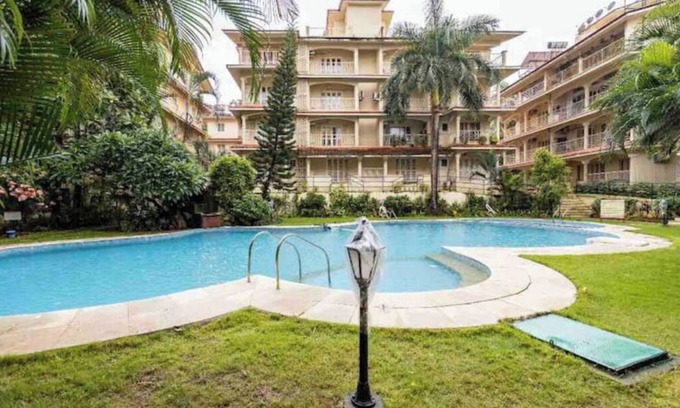 Saunta Vaddo Wohnung | Sunsaara Pool Front! 1BHK Super Luxury Apartment