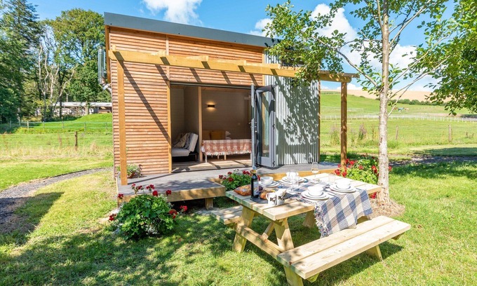 Barnstaple Kabine | Modern-Kabine-Ensuite Dusche-Blick auf die Landschaft